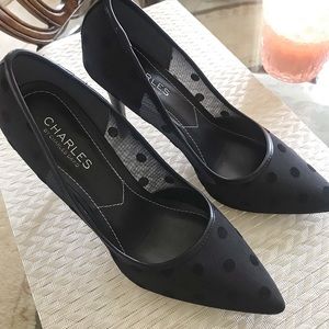 Maxx Pointy Toe Pump